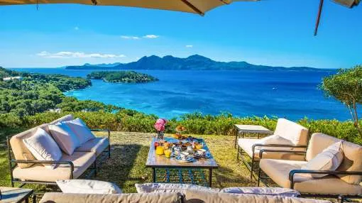 Villa with wonderful panoramic views to the bay of Formentor for rent Villa with wonderful panoramic views to the bay of Formentor for rent